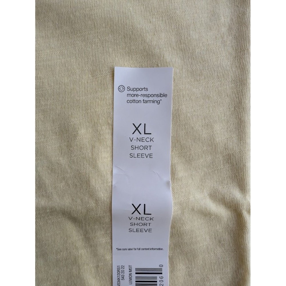 Sonoma Size XL The Everday Tee Light Yellow Womens Short Sleeve V Neck Top NWT - Picture 3 of 8